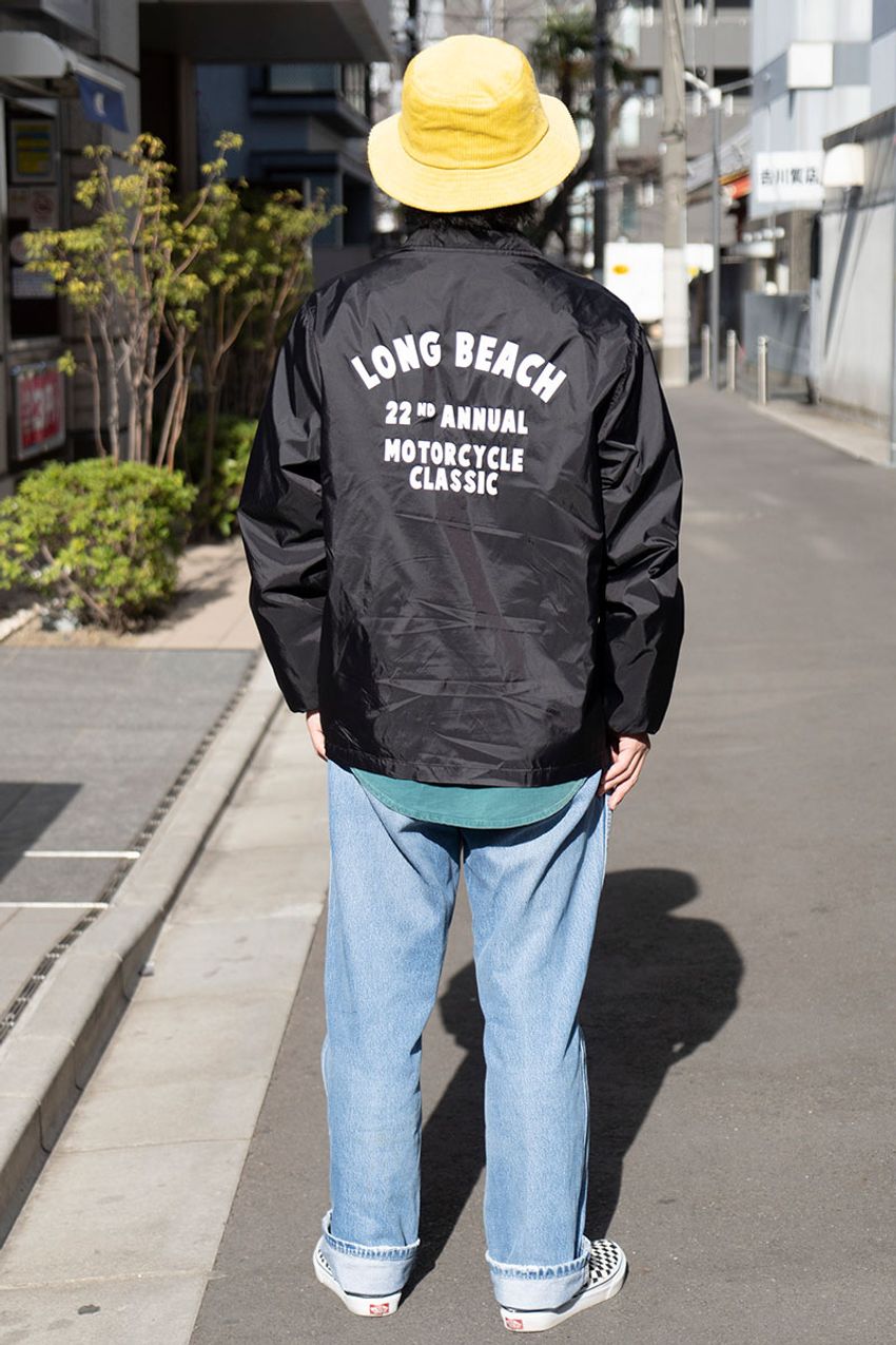 “コーチジャケット”はどんなスタイルにも合う！3人に見るそれぞれの楽しみ方 - 3枚目の画像