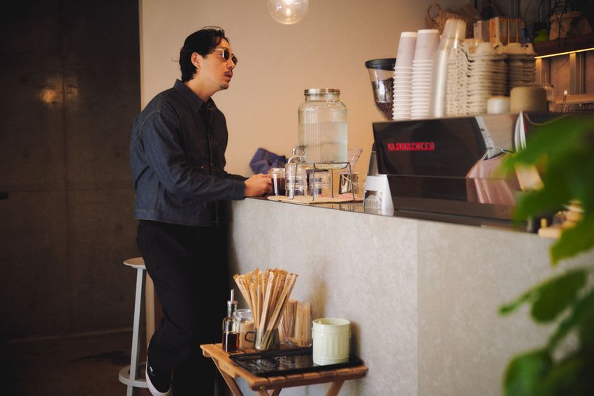 「19SO」鈴木真悟さんのプライベートに突撃パパラッチ！リアル私服はレザー古着、Gジャンetc. - 28枚目の画像