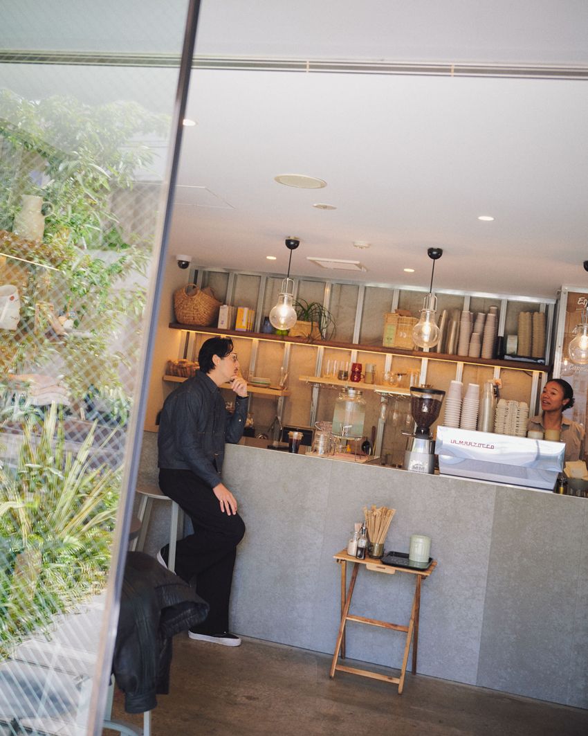 「19SO」鈴木真悟さんのプライベートに突撃パパラッチ！リアル私服はレザー古着、Gジャンetc. - 13枚目の画像