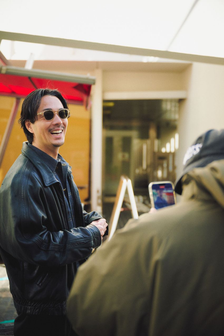 「19SO」鈴木真悟さんのプライベートに突撃パパラッチ！リアル私服はレザー古着、Gジャンetc. - 10枚目の画像