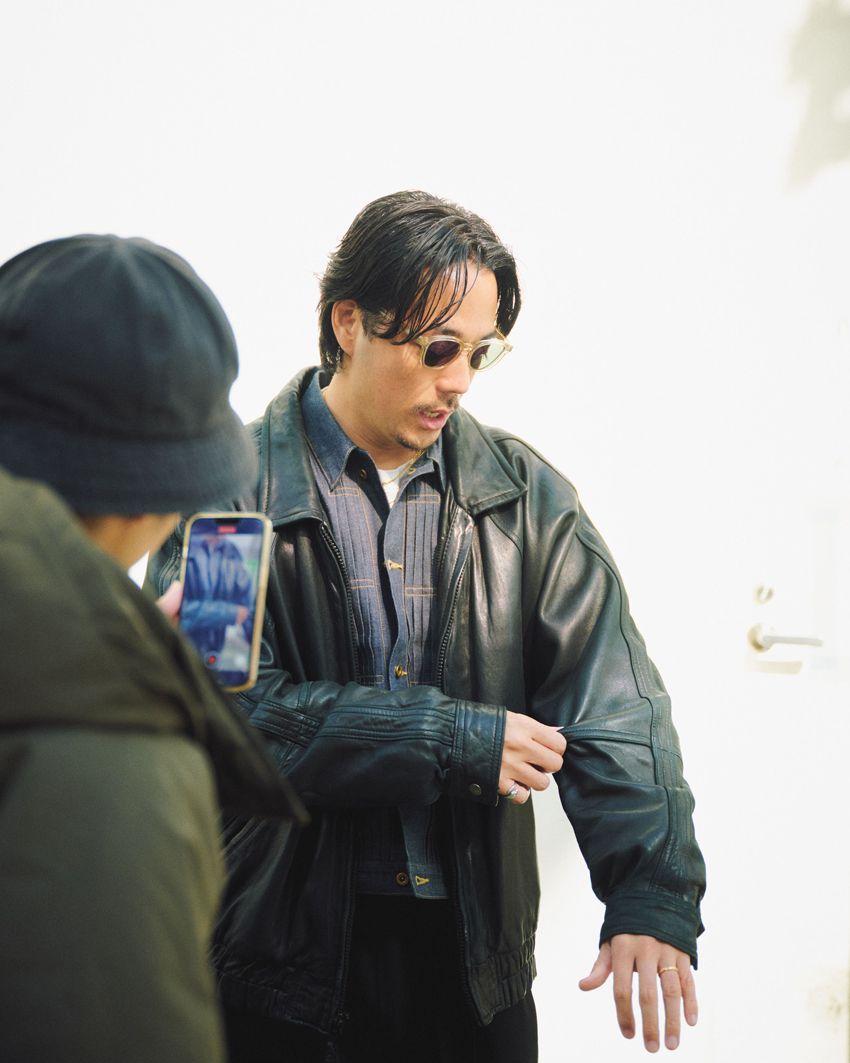 「19SO」鈴木真悟さんのプライベートに突撃パパラッチ！リアル私服はレザー古着、Gジャンetc. - 26枚目の画像