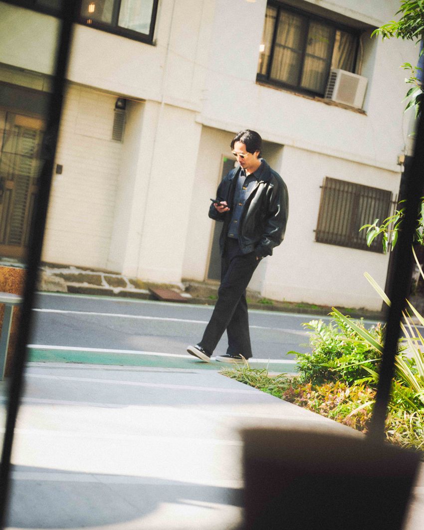 「19SO」鈴木真悟さんのプライベートに突撃パパラッチ！リアル私服はレザー古着、Gジャンetc. - 1枚目の画像