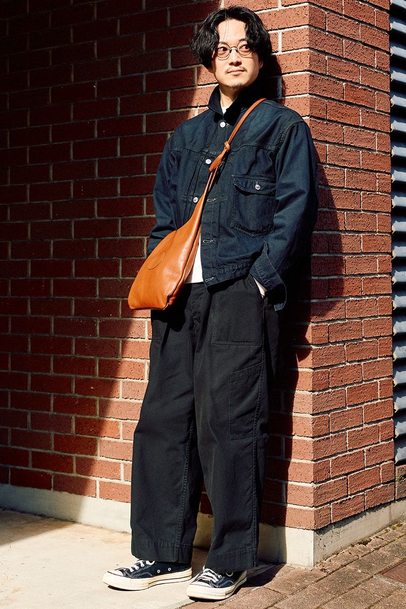 ジャケット、パンツ＝ともにアプレッセ