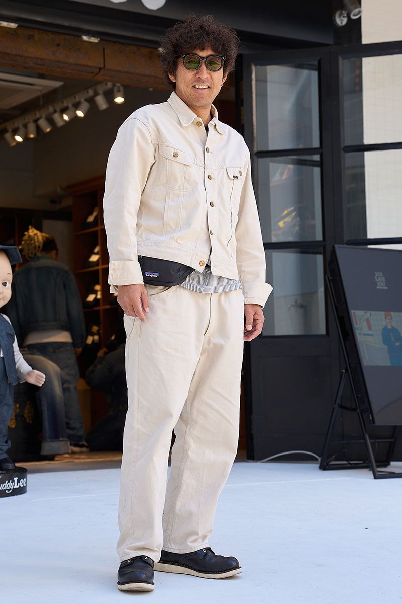 Gジャン、カットソー、デニム＝すべてリー　シューズ＝レッドウィング　バッグ＝パタゴニア