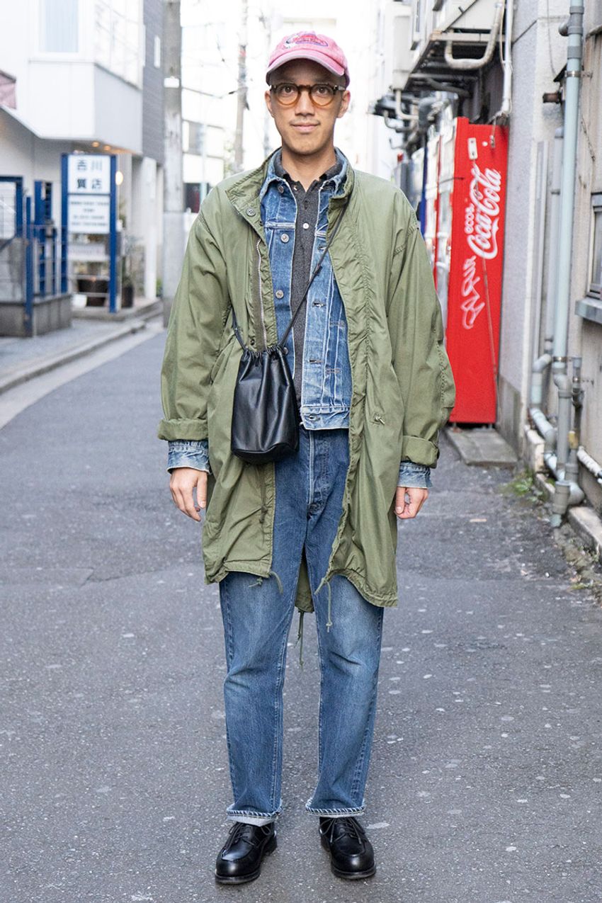 春の「デニム・オン・デニム」スタイル、3名の成功例！コーデに差をつけるポイントを解説 - 2枚目の画像