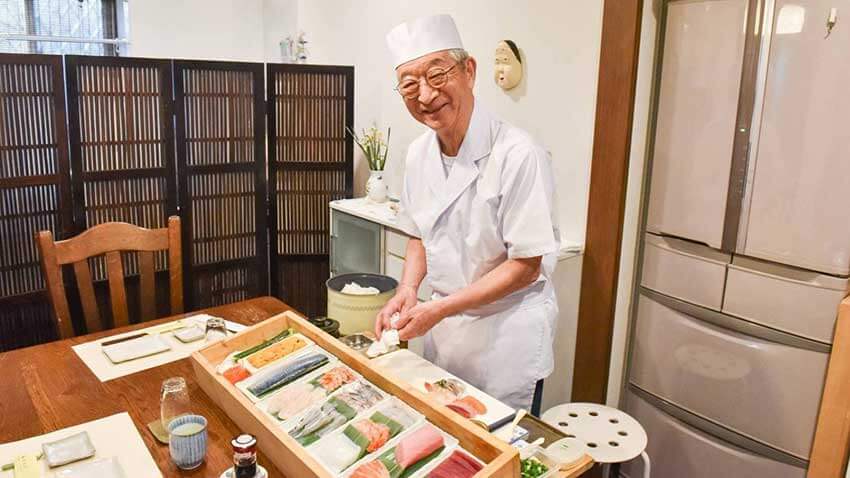 62歳で見習い修業、66歳で自宅に寿司屋開業｣元広告マンの驚くべき