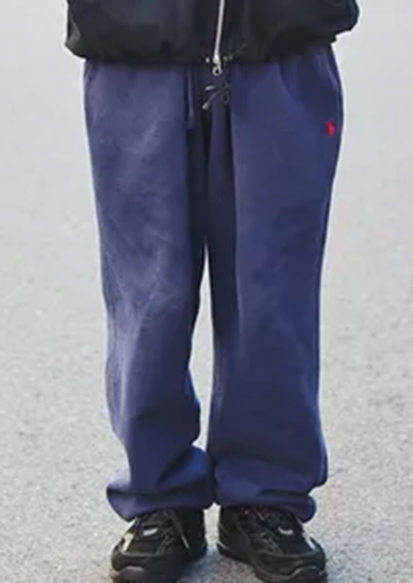 40代は“ラルフ”のパンツをこうはきこなす。ジャケパン、スウェットスタイル、そして…… - 1枚目の画像