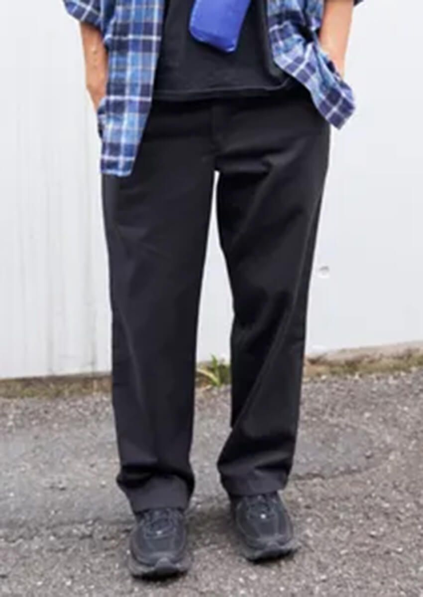 「あの人カッコ良い！」。調べてみたらパンツがレッドキャップだった！着こなし3好例をスナップで - 1枚目の画像