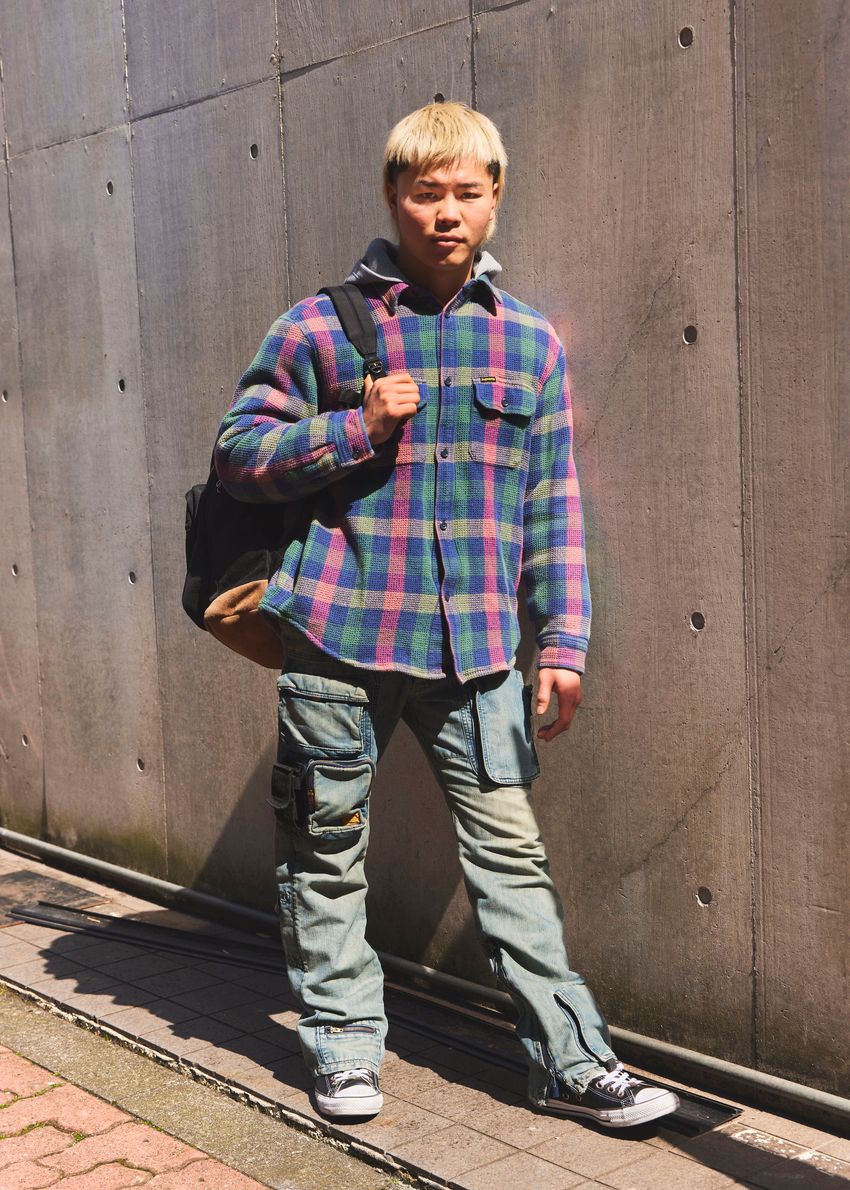 「私服見せてください」那須川天心に突撃パパラッチ！古着デニム、クロムハーツ仕様のスニーカーを愛用中だった - 35枚目の画像