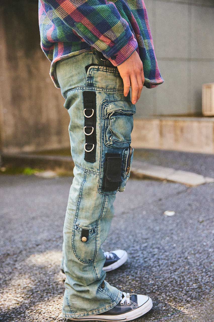 「私服見せてください」那須川天心に突撃パパラッチ！古着デニム、クロムハーツ仕様のスニーカーを愛用中だった - 32枚目の画像