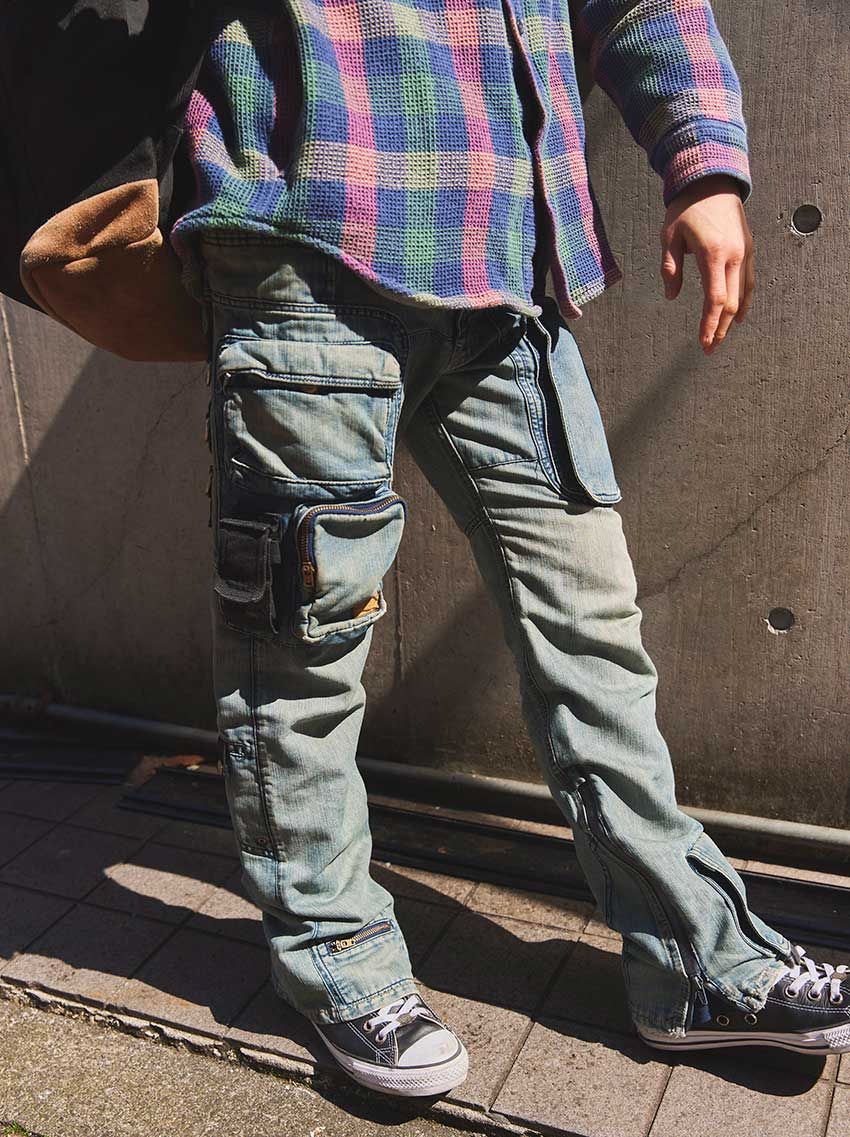 「私服見せてください」那須川天心に突撃パパラッチ！古着デニム、クロムハーツ仕様のスニーカーを愛用中だった - 10枚目の画像