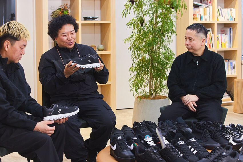 ニューバランス、アシックスetc.最新「ブラックスニーカー」をミタスニーカーズ国井さんが厳選！ - 26枚目の画像