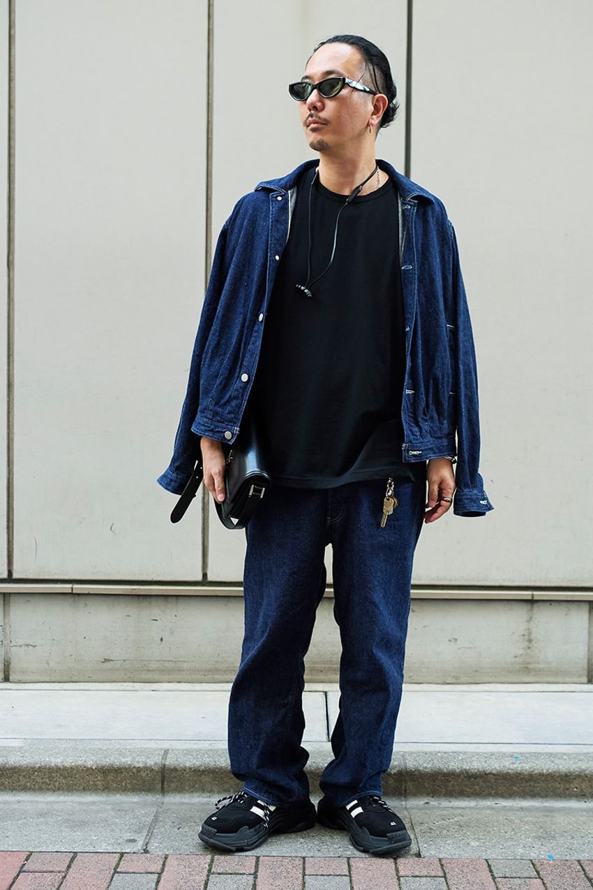 Gジャン、ミリタリージャケット、シャツ。春本番に活躍する“軽アウター”の着こなしをスナップで！ - 1枚目の画像