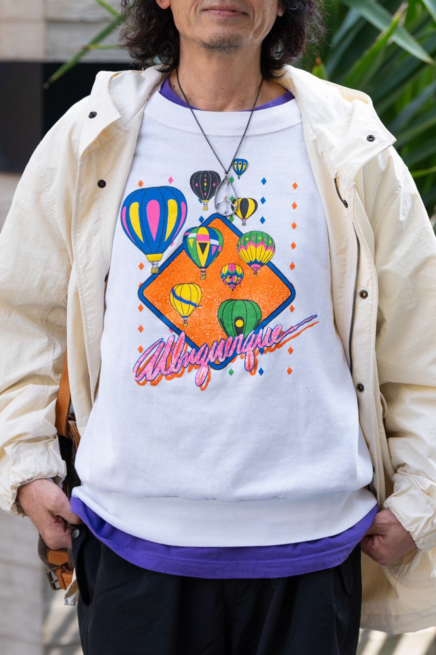 春の一軍アイテム“スウェット”。無難に見せないグラフィックを取り入れた3名の選択 - 7枚目の画像