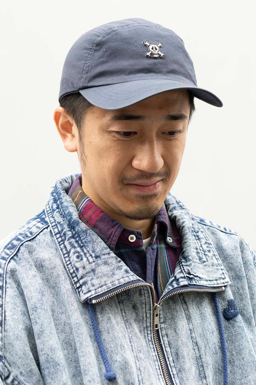 「デニムジャケット×ディッキーズ」。春の王道コーデを最新スタイルに仕上げた街角の3名 - 9枚目の画像