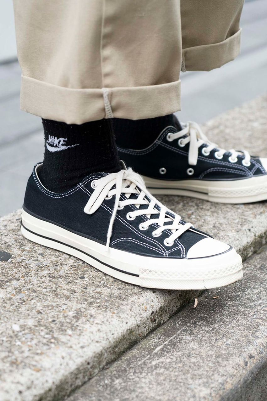 「デニムジャケット×ディッキーズ」。春の王道コーデを最新スタイルに仕上げた街角の3名 - 10枚目の画像