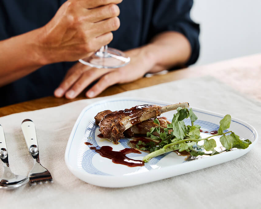 今年で創立250周年の老舗「ロイヤル コペンハーゲン」に、オーシャンズ