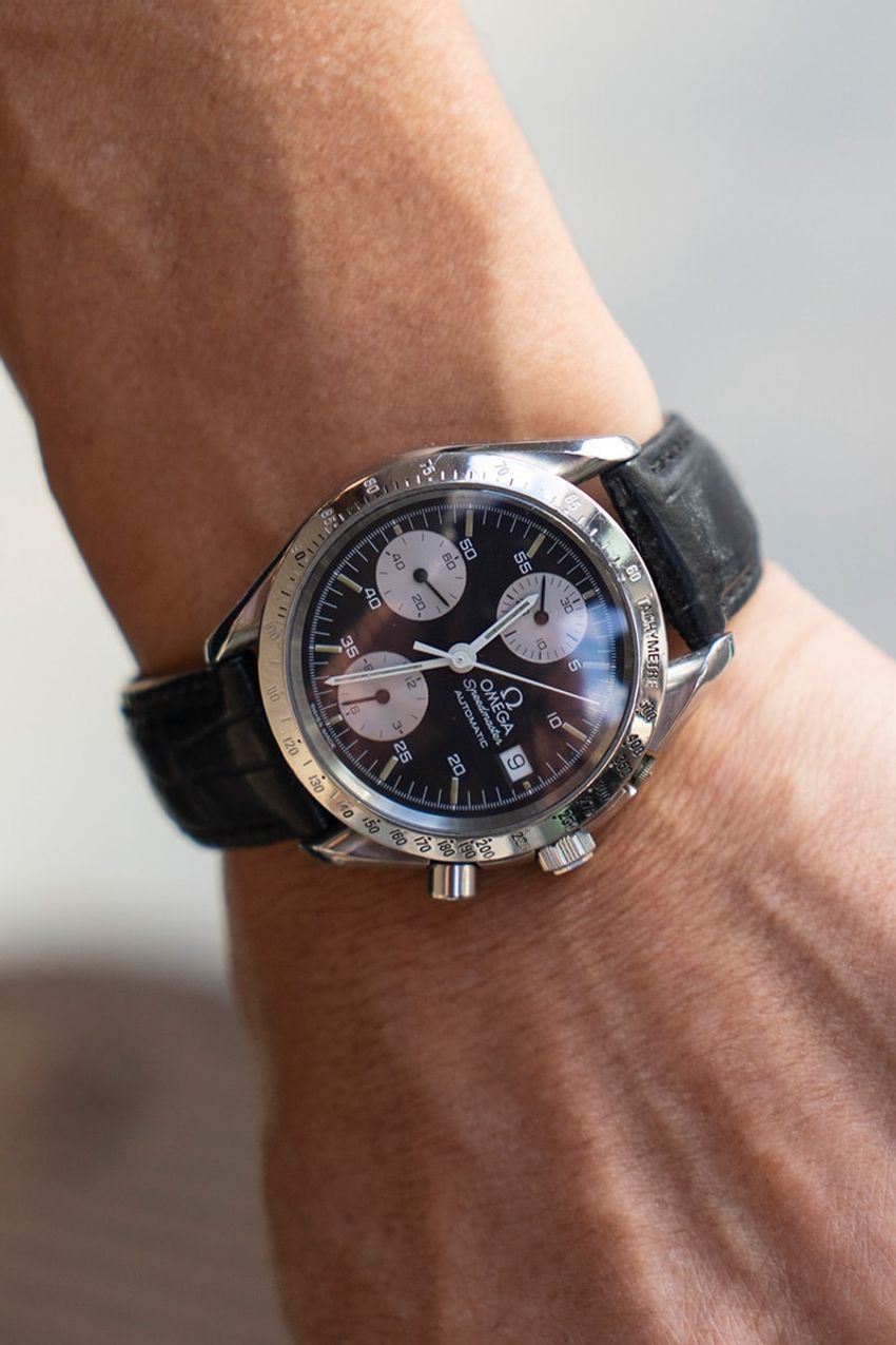 スポーティで軽快！「シャカシャカなブルゾン」を“オール黒”で仕上げた街角の大人たち - 10枚目の画像