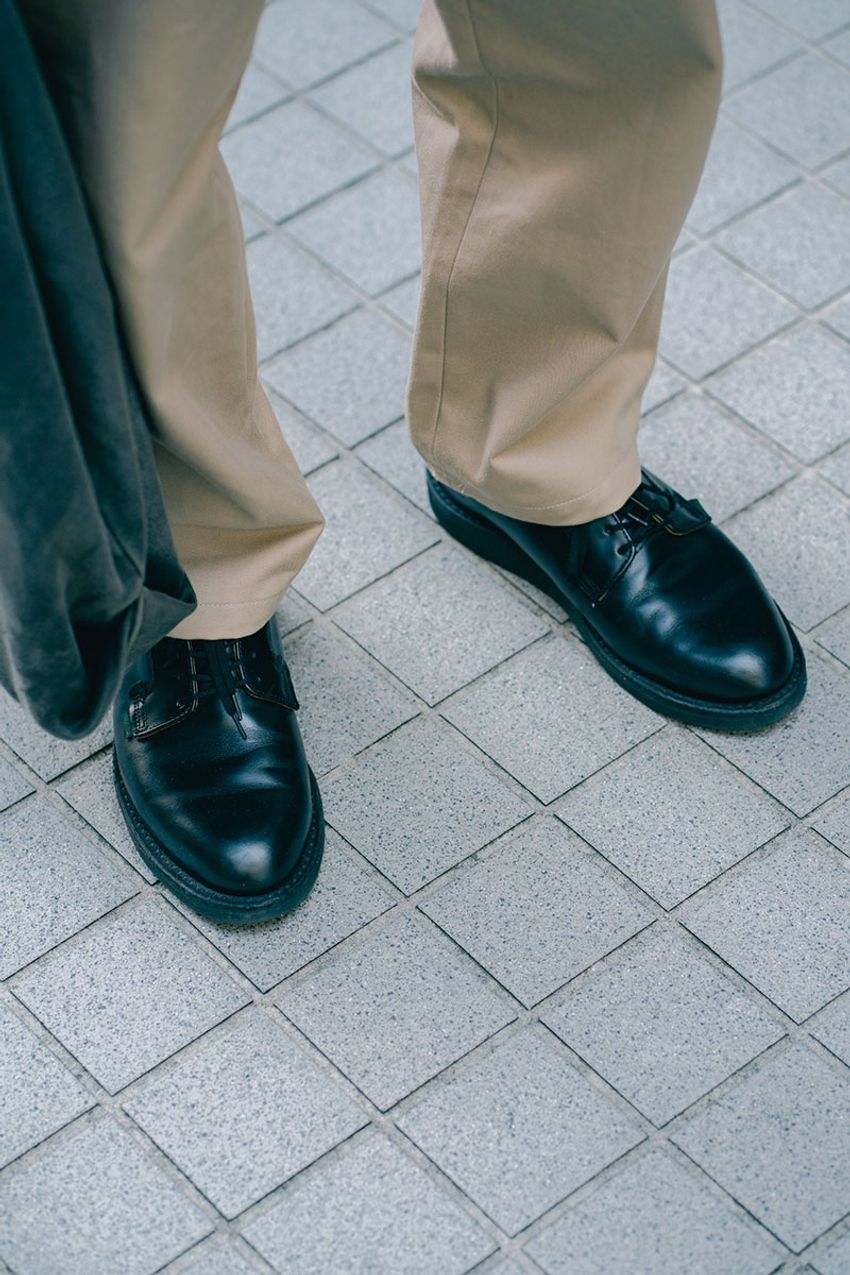 大人気「レッドウィング」、きれいめ派は今、“ポストマン”を選ぶ！3名のコーデをスナップで - 7枚目の画像