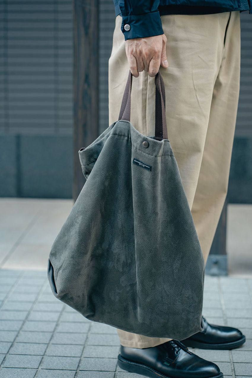 大人気「レッドウィング」、きれいめ派は今、“ポストマン”を選ぶ！3名のコーデをスナップで - 6枚目の画像