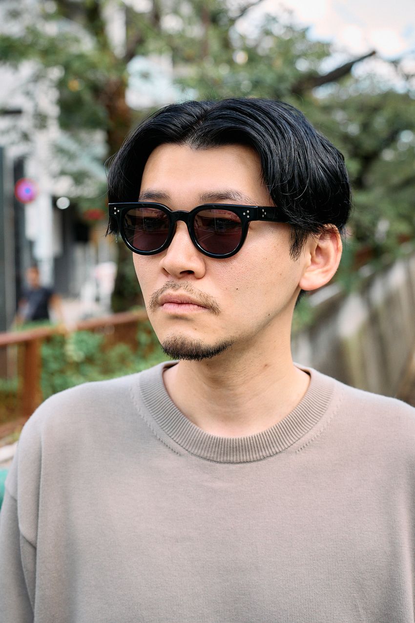 “薄手のニット”を品良く着れたらいい大人。サラッと着こなした街角の3好例！ - 3枚目の画像