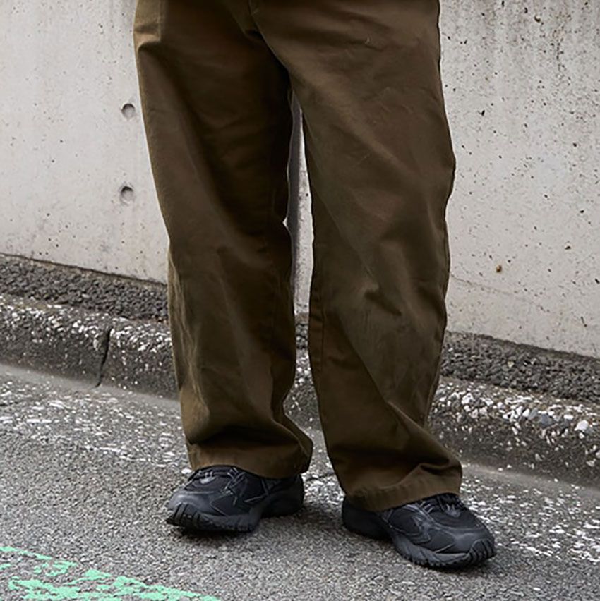 “ダボパン”にハマるスニーカーはやっぱり「ニューバランス」だった！リアルコーデ3選で検証 - 1枚目の画像