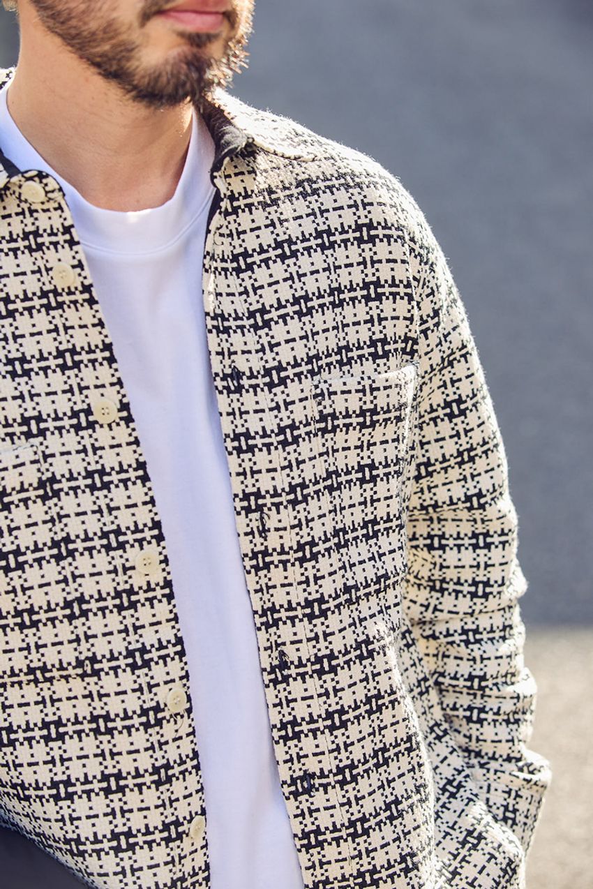 “大人の渋さ”を加速する「チェックシャツ」の着こなし3選！洒落者たちの愛用ブランドもチェック - 8枚目の画像