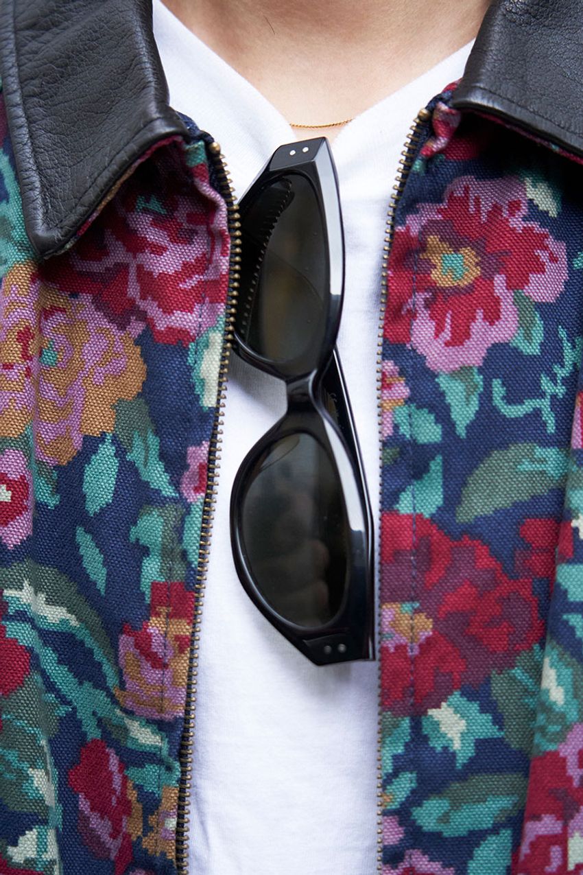 ユニクロの黒パンツは“太め”が人気！スラックス、カーゴetc.センスよくはきこなした大人をスナップで - 3枚目の画像