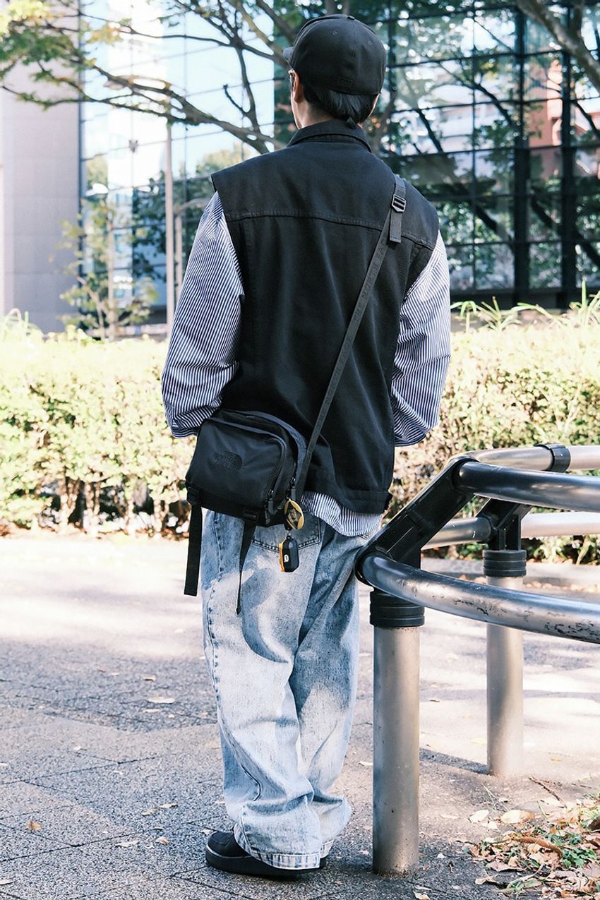 デニムは古着を愛用中。ブラック、ダメージetc.コーデにこなれ感を出した3人のスタイル好例 - 6枚目の画像