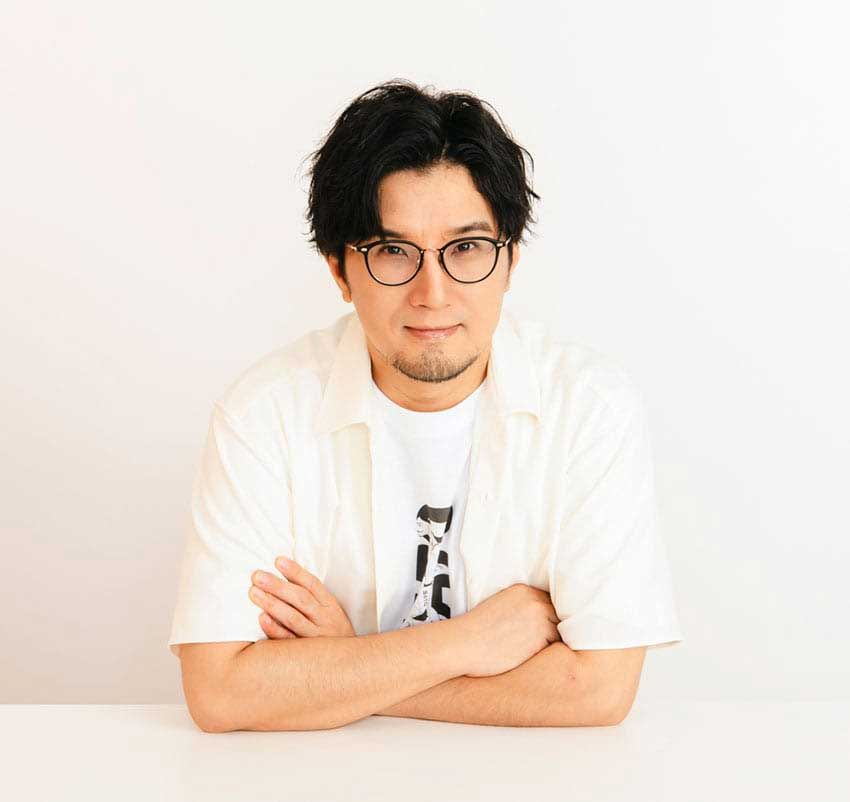 鉄塔（賽助）●1979年生まれ。作家、ゲーム配信者。ゲーム実況グループ「三人称」のメンバー「鉄塔」として活動する傍ら、「賽助」の名前で小説、エッセイを執筆。主な著書に『今日もぼっちです。』（ホーム社）。ゲーム実況動画などの配信を行うYouTubeチャンネル「SANNINSHOW」は登録者数62万人。送電鉄塔好きが高じて活動名になる。