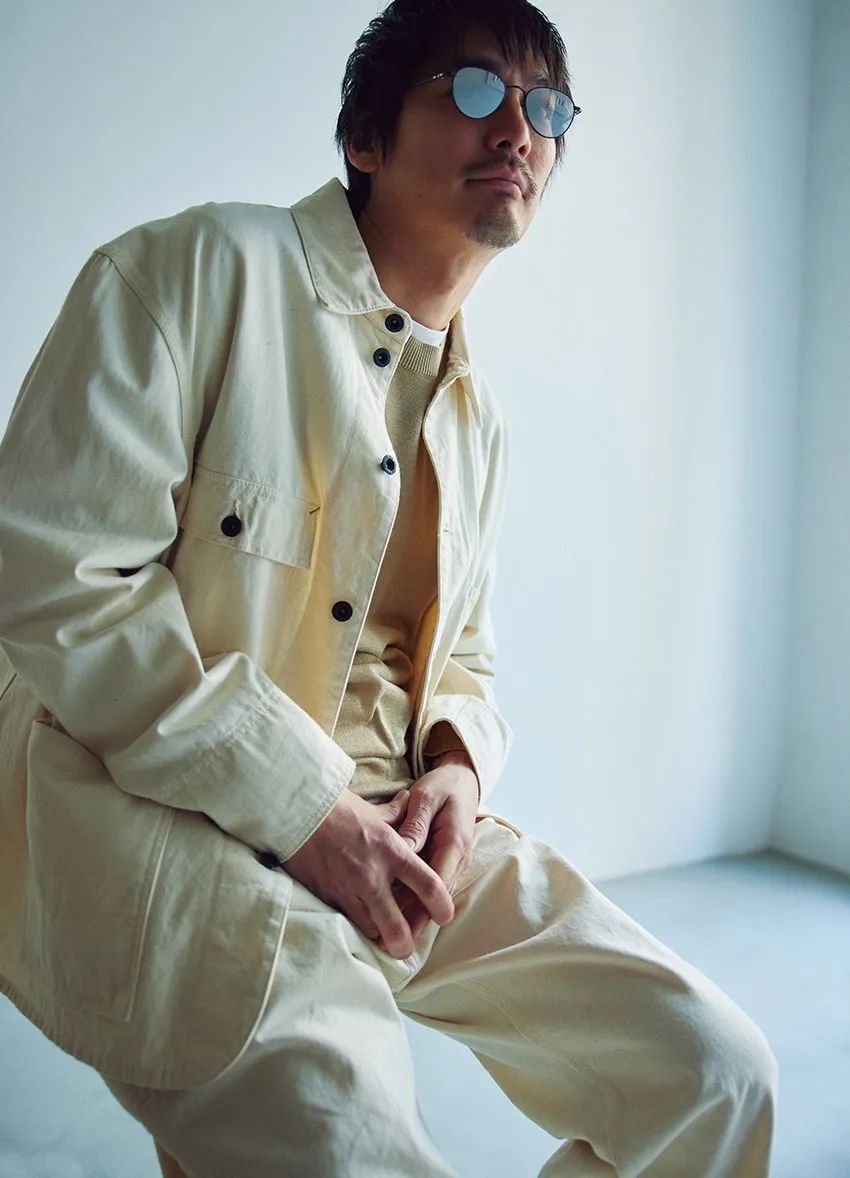 大人にとって“白デニム”はメリットだらけ。その理由をコーディネイト例とともに7つ解説！ - 1枚目の画像