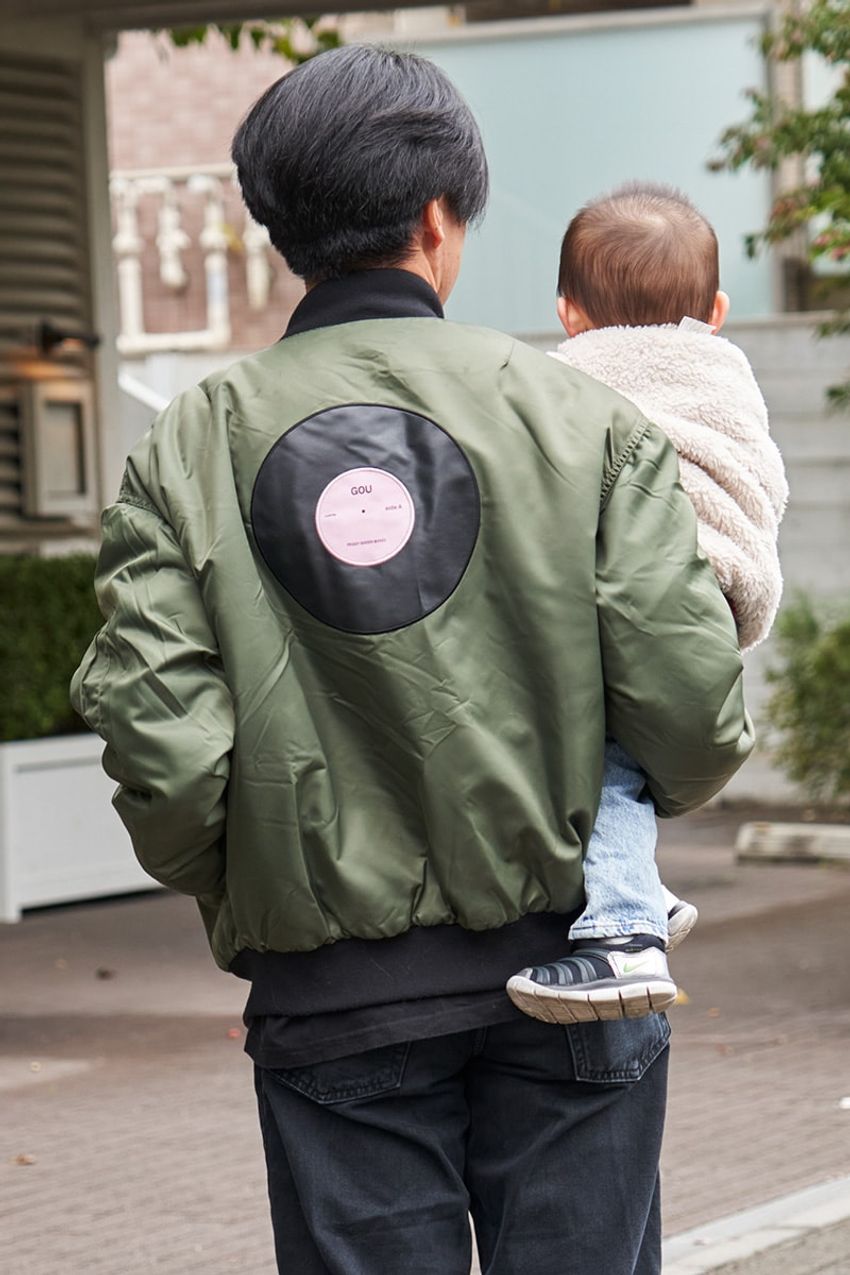 お洒落なパパが選ぶデニムは断然“ブラック”！カジュアルと品格を両立した大人を“パパ”ラッチ - 9枚目の画像