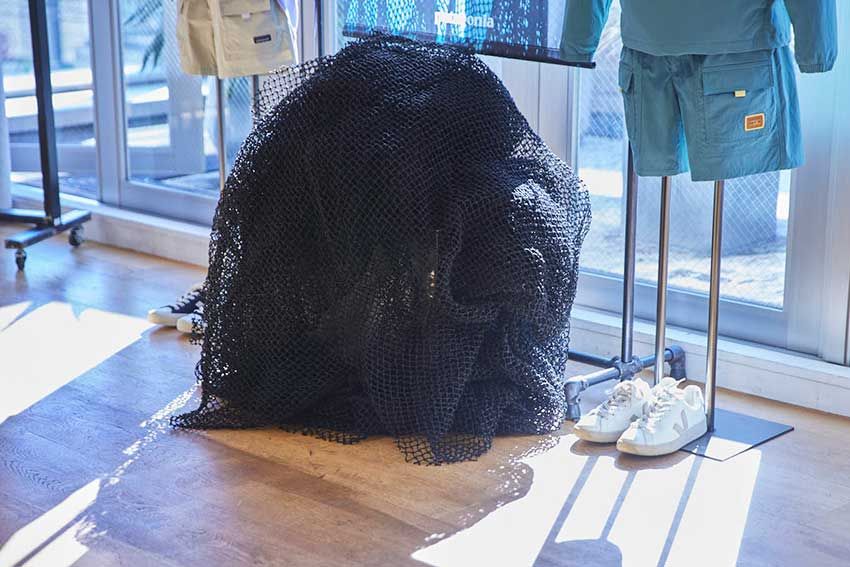 パタゴニアのプレスルームに展示されていた、廃棄された漁網