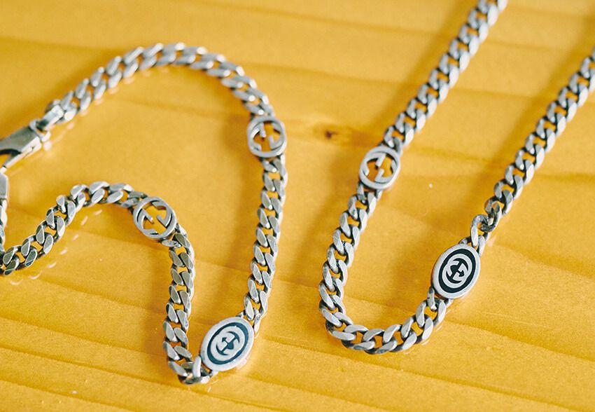 とろサーモン久保⽥の一軍アクセサリー11選！「⼤事な打ち合わせはゴールドネックレス。ただしNHKの場合……」 - 7枚目の画像