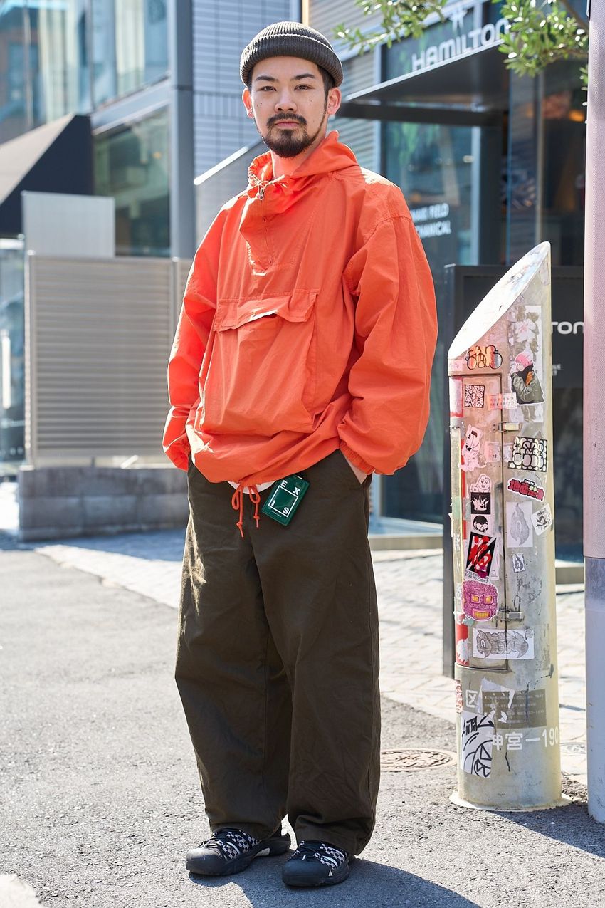 春の王道「Gジャン×ディッキーズ」を新鮮に！トレンドの“ワイドパンツ”をユニクロで【今週の人気記事TOP5】 - 2枚目の画像