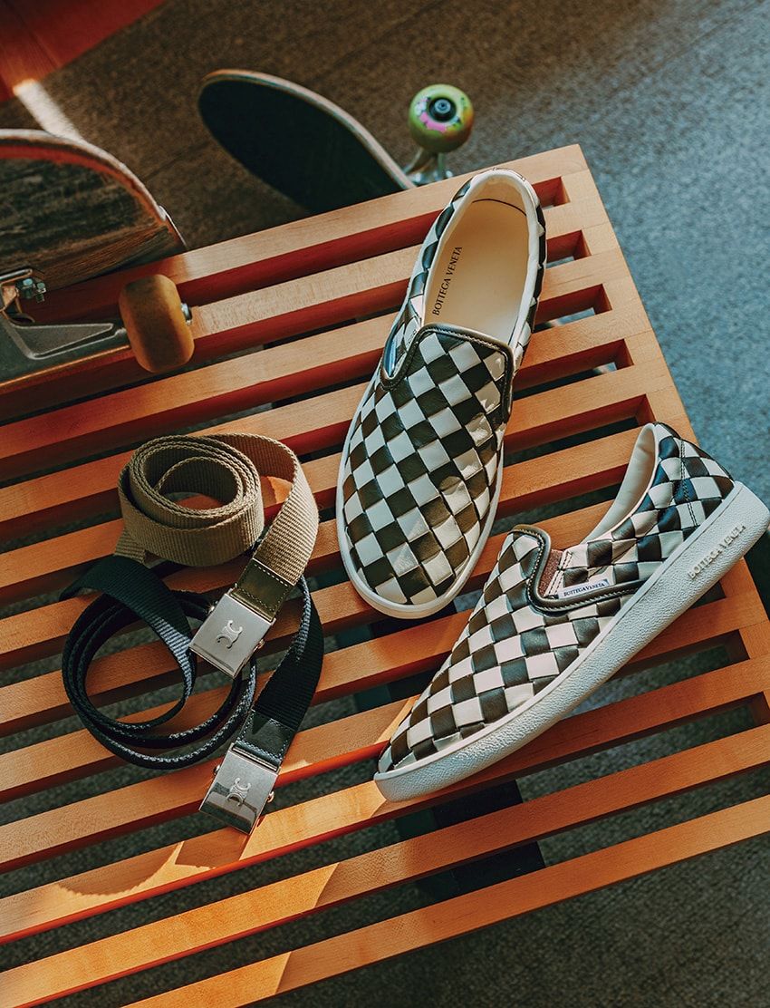 「ボッテガ」「セリーヌ」の“コケない”2アイテムで横乗りカルチャーをラグジュアリーに楽しむ - 1枚目の画像