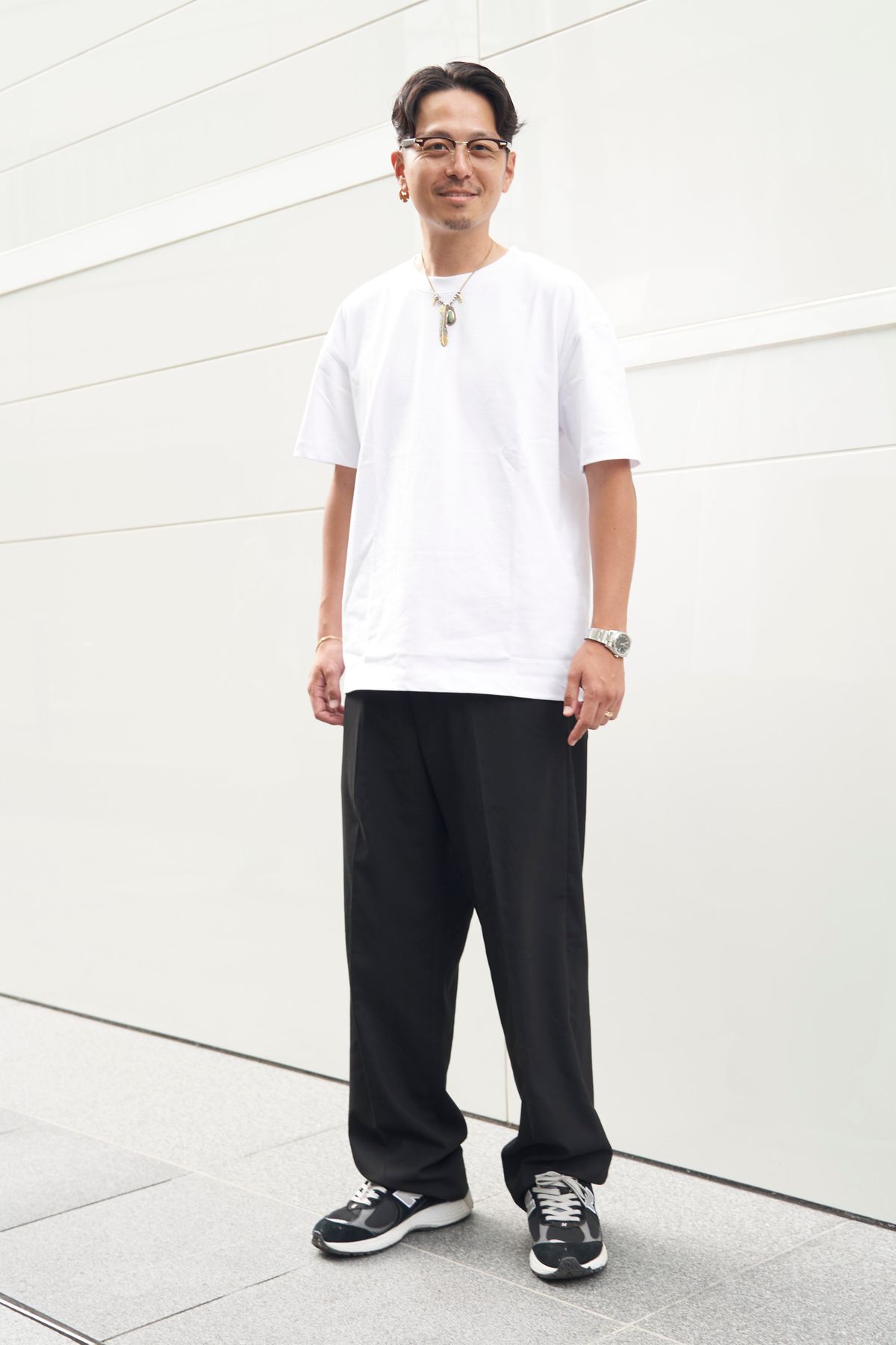 Tシャツ、パンツ＝ともにザラ