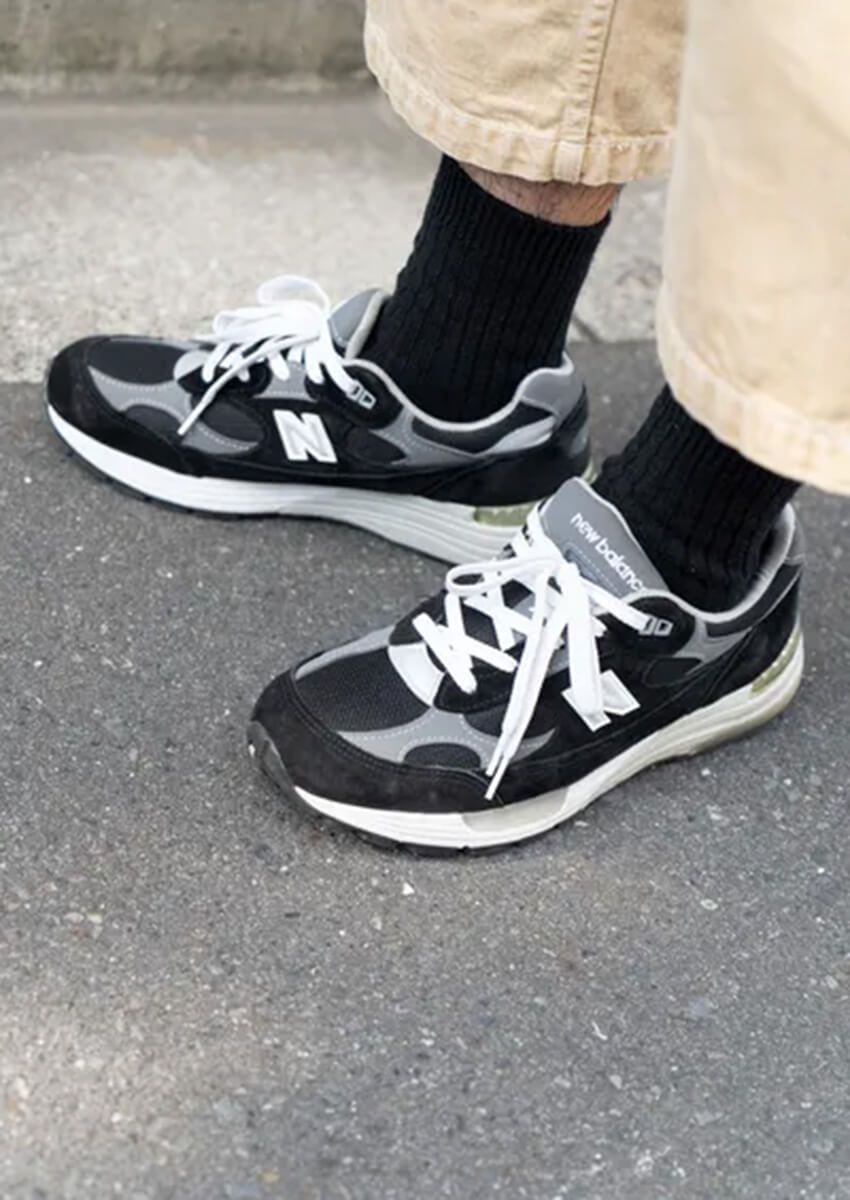 【20代〜40代で選抜！】街ゆく大人の「ニューバランス992」活用法をスナップで - 1枚目の画像
