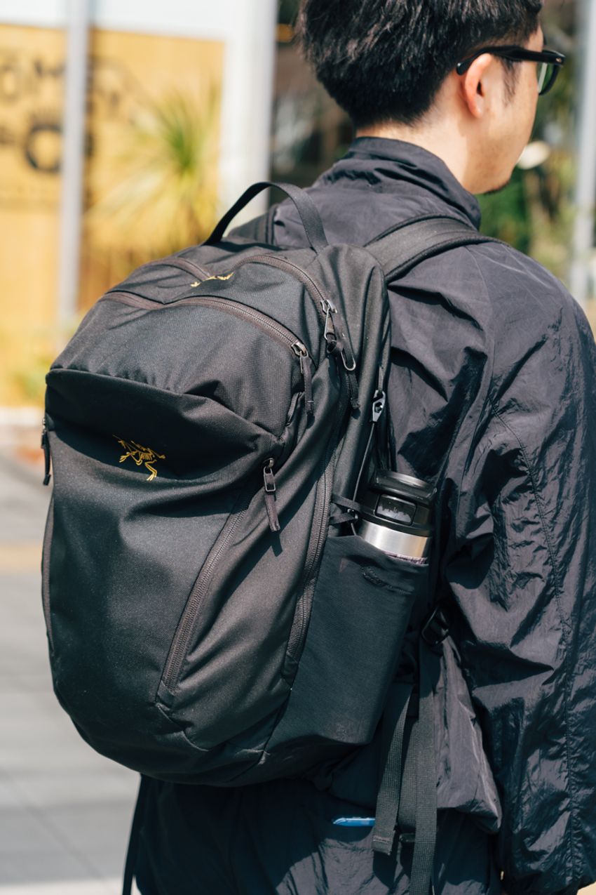 ショーツと相性のいい“キャラ立ちスニーカー”。みんなが合わせたブランドとモデルは？ - 4枚目の画像