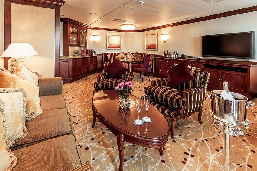 【編集部員が体験】2泊3日で週末に楽しめる！「飛鳥Ⅱ」の贅沢なクルーズツアーの中身 - 17枚目の画像