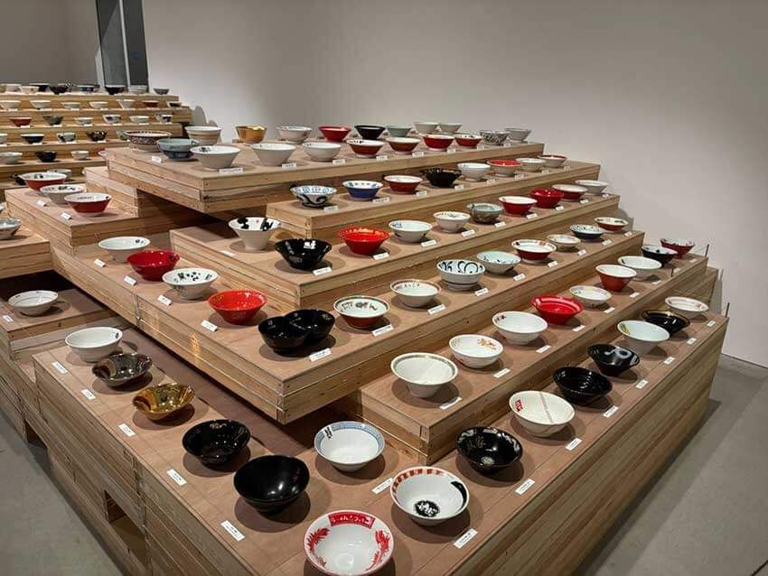 美しさすら感じる陳列だ（筆者撮影）