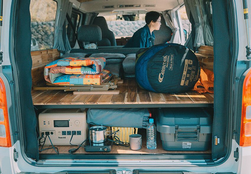 イモトアヤコの愛車“入手困難な特別ハイエース”を拝見！「女子ウケは悪い。でもオジサンには響く（笑）」 - 8枚目の画像