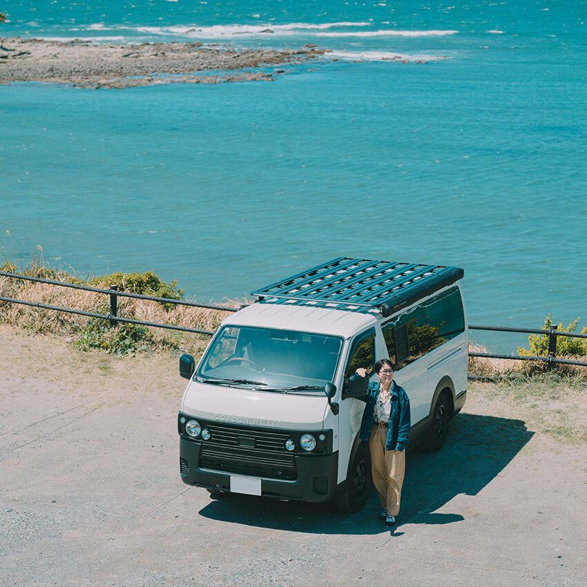 イモトアヤコの愛車“入手困難な特別ハイエース”を拝見！「女子ウケは悪い。でもオジサンには響く（笑）」 - 4枚目の画像