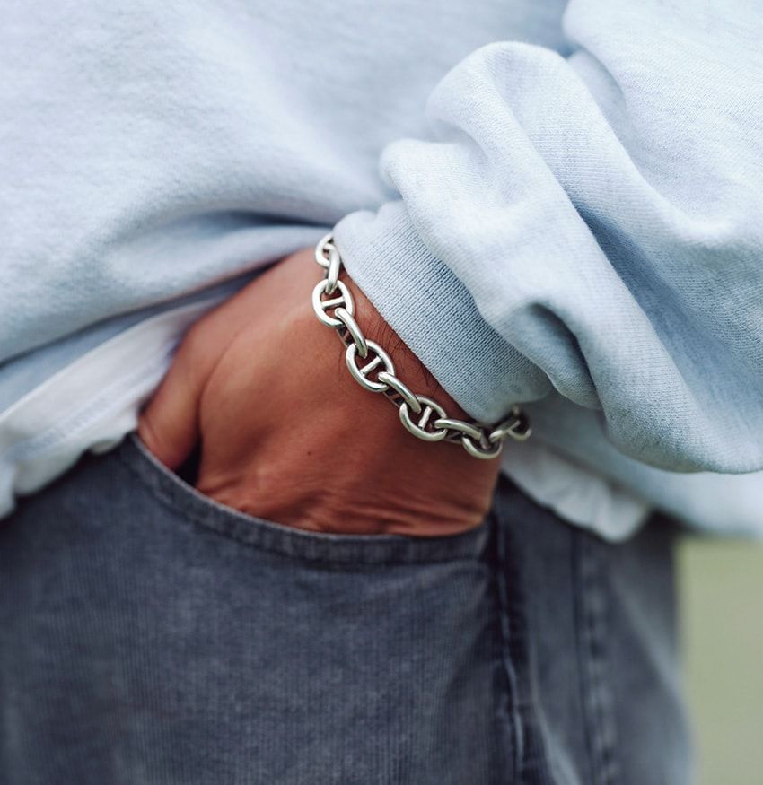 OVY 大藤勇矢さんのサーファーらしい“服の掟”。キレイすぎない、自然体な心地良さを体現 - 2枚目の画像