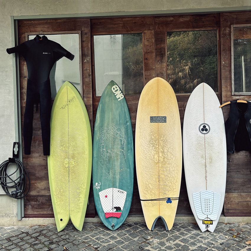 気取らず洒落る「サーファーの肖像」。建築家 河村礼緒さんの“等身大スタイル” - 6枚目の画像