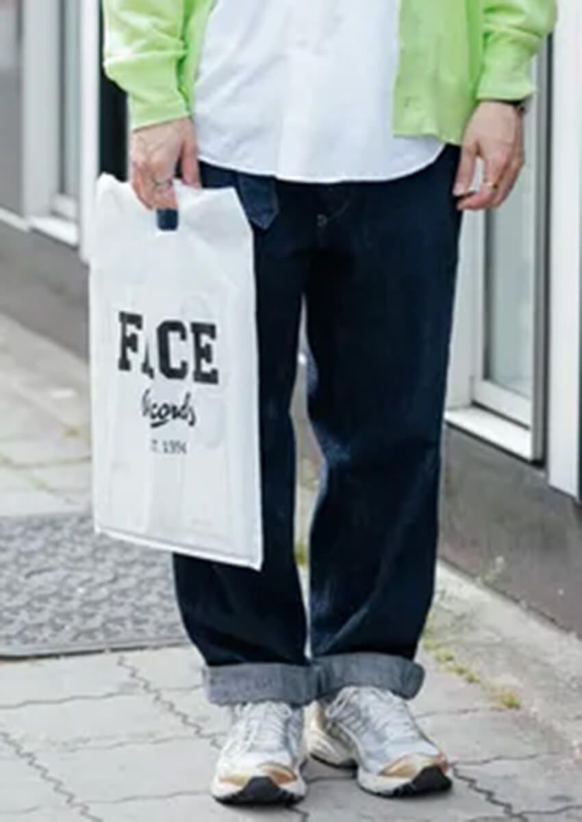 「インディゴデニム、それどこの？」“リーバイス以外”を選んだ洒落者たちの回答 - 1枚目の画像