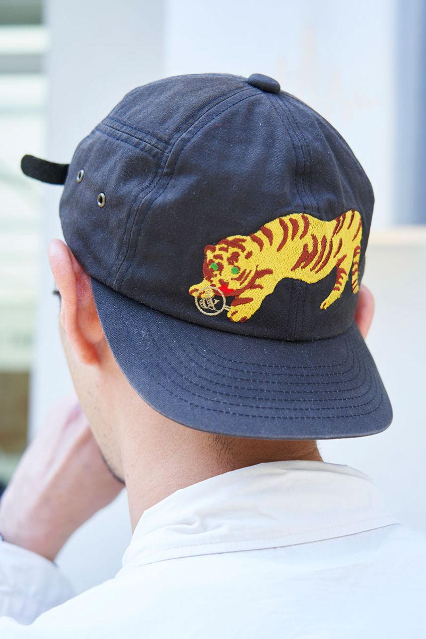 春の街角で見つけた「古着使いが巧みな3名」を勝手に招集！現行品にない魅力を再確認 - 3枚目の画像