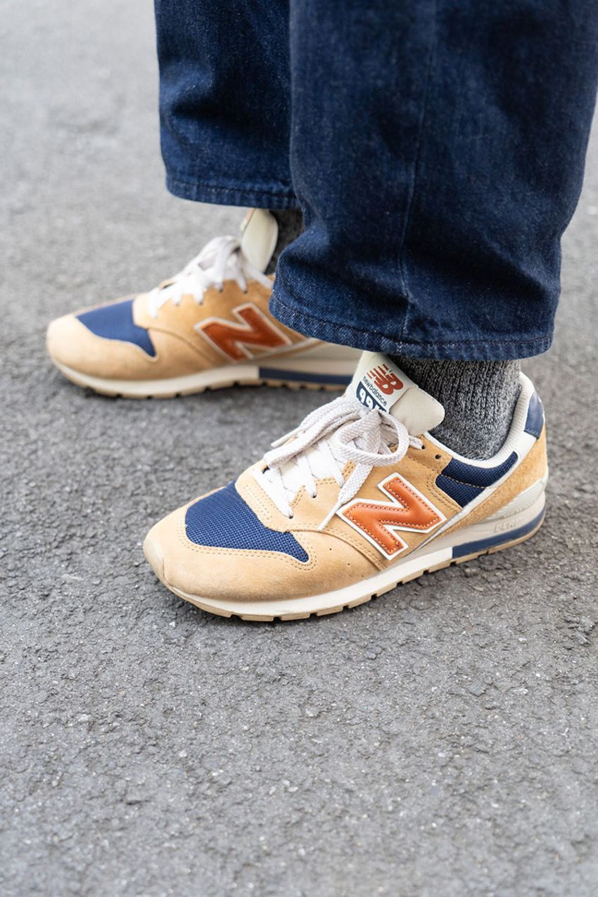 コーデ迷子は「シャツ×ニューバランス」で脱出！手軽に洒落る最強タッグの好サンプル3選 - 3枚目の画像