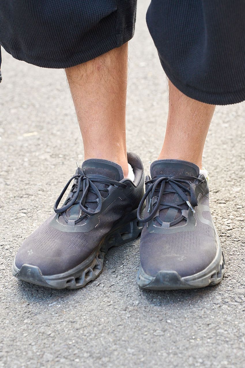 【最新版】2025年「Tイチ・スタイル」を街角から速報！洒落た3名の愛用品は古着、フェスTetc. - 7枚目の画像