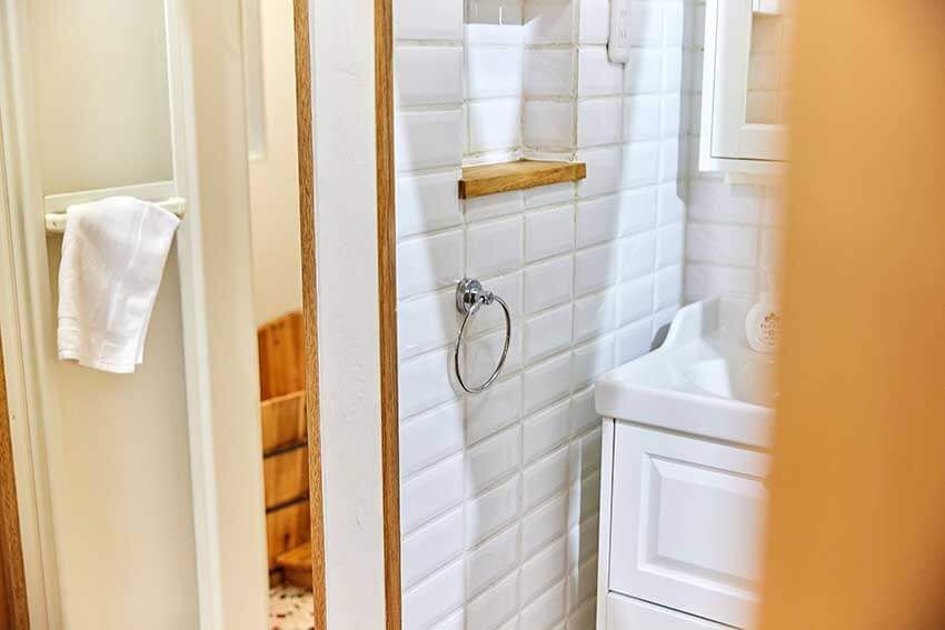 一軒家のリノベ価格が200万円!? スウェーデン人モデルが活用したコスパ抜群の節約術5選 - 7枚目の画像